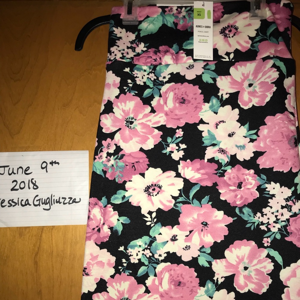 A&D pencil skirt floral